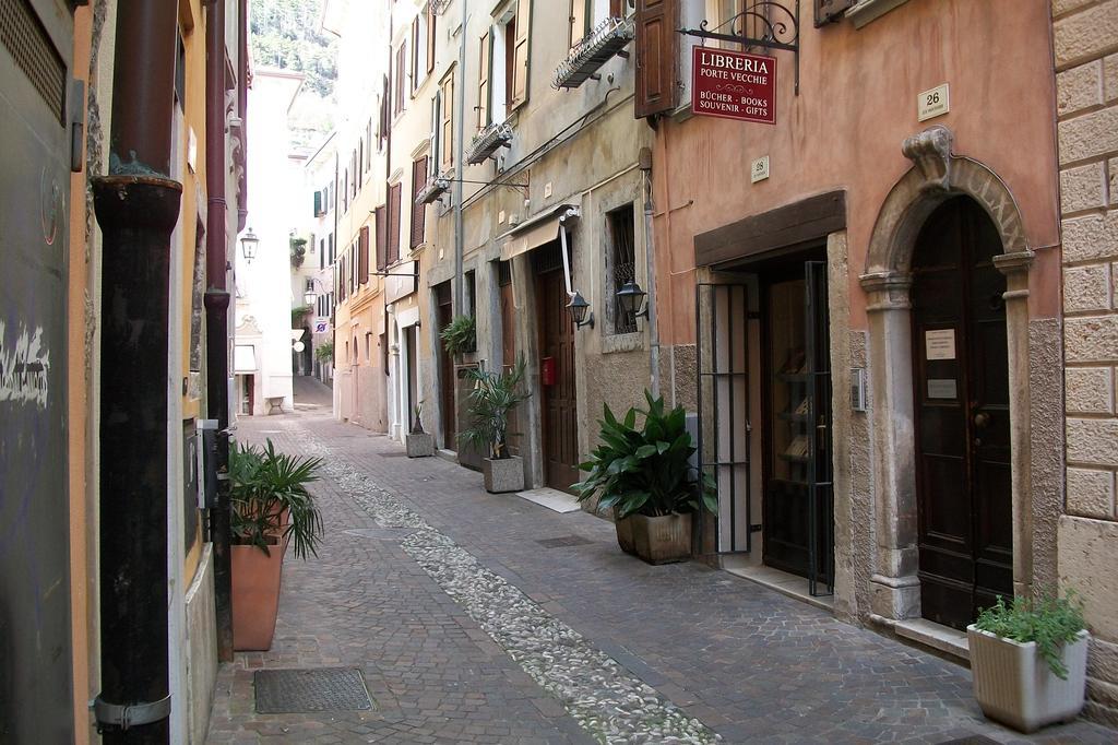 Apartamento Residenza Porte Vecchie Riva del Garda Exterior foto